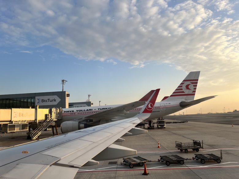 【トランジット1時間】ターキッシュエアライン・イスタンブール空港で乗り換え失敗！その後の流れと飛行機の振り替え